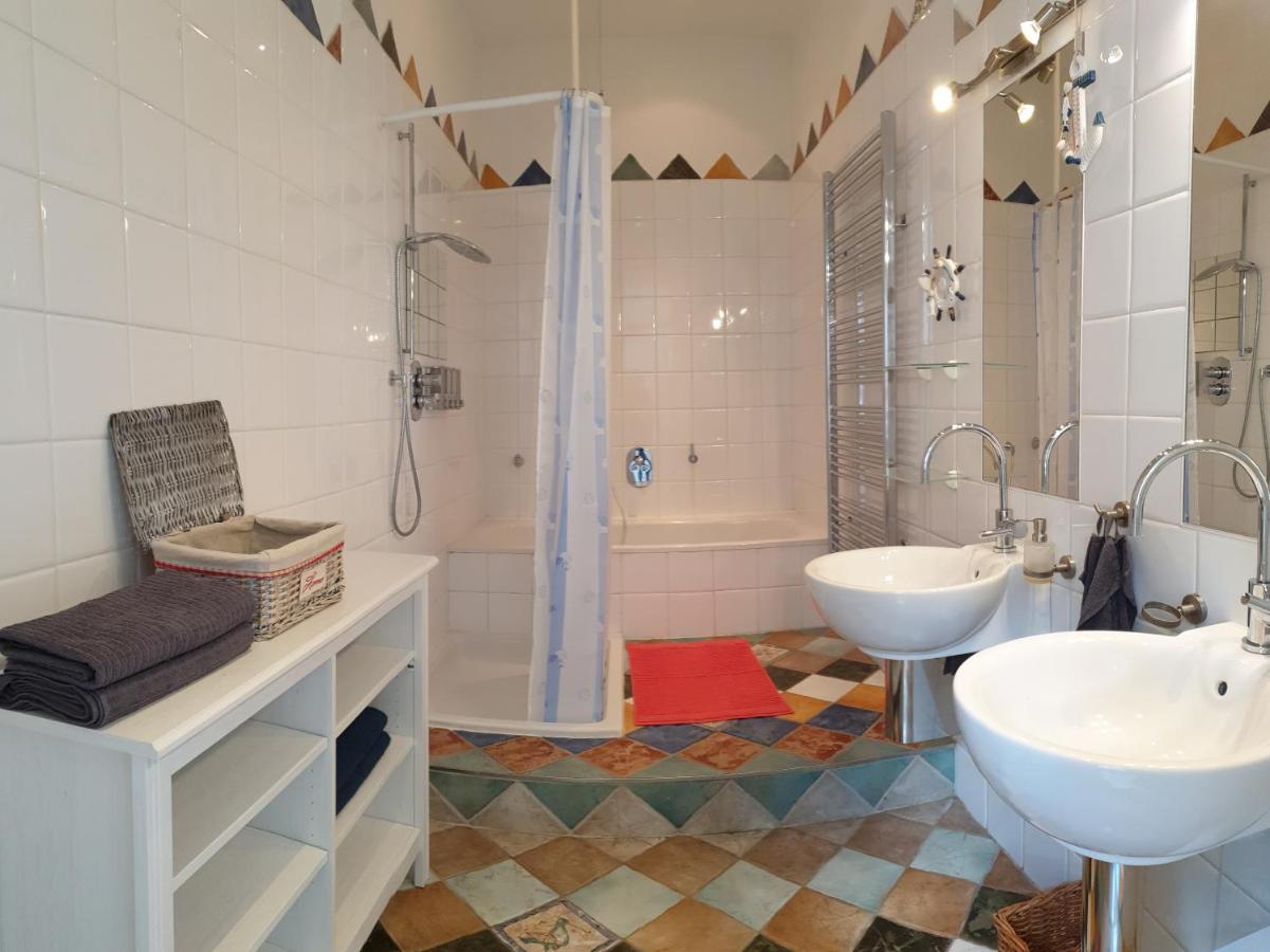 Sunny And Spacious Apartment Near City Centre Viyana Dış mekan fotoğraf